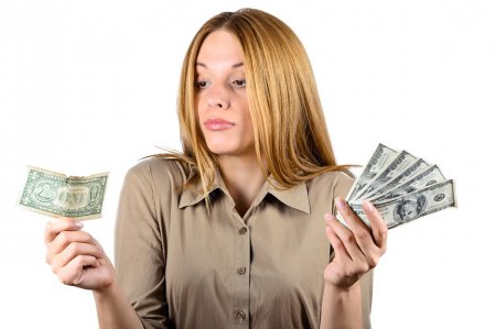 Надо ли женщине зарабатывать деньги
